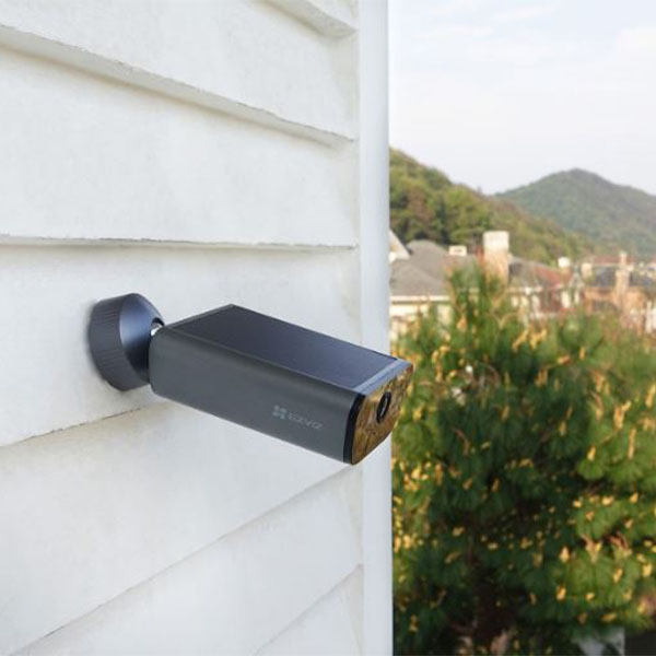 EZVIZ 4K Solar-Powered Smart Home Security Camera