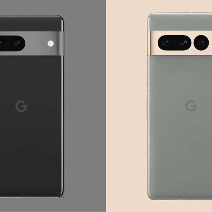Google Pixel 7 Pro – 6.7″ LTPO AMOLED Display with 120Hz Refresh Rate – Powered by Tensor G2 – 12GB RAM – 128GB Storage – Triple 50MP Camera System – 5G Connectivity – Snow White