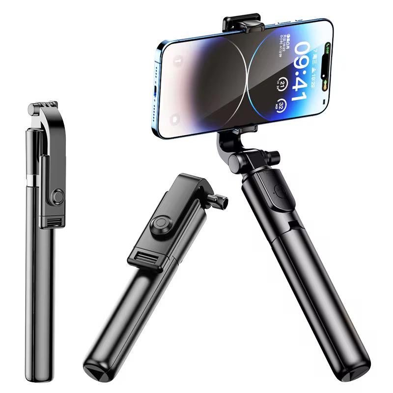 Buy Selfie stick/ Tripod in Kumasi ax