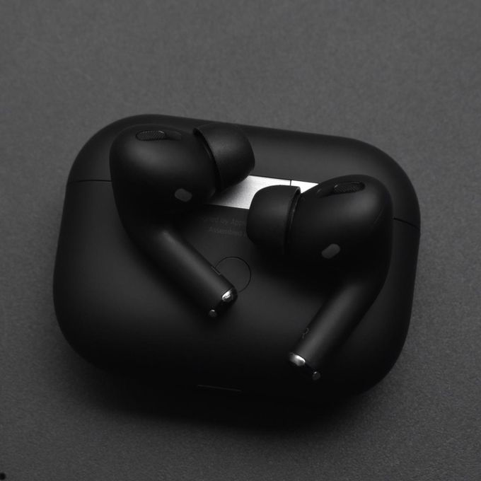 Oraimo TWS Super Bass Earbuds with Complimentary Case – Black