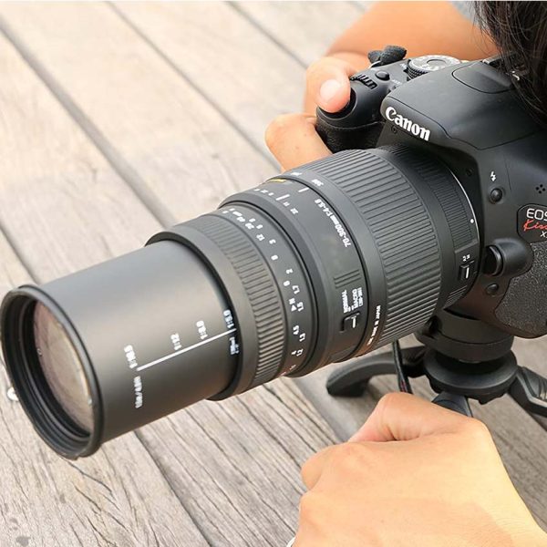 Sigma 70-300mm F4-5.6 DG Macro Lens Featuring Integrated Motor Drive