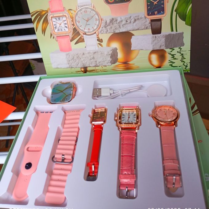 I-530 Smart Watch Bundle with 3 Pink Quartz Leather Watches for Women